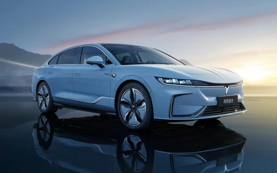 Voyah Zhuiguang - 453 miles