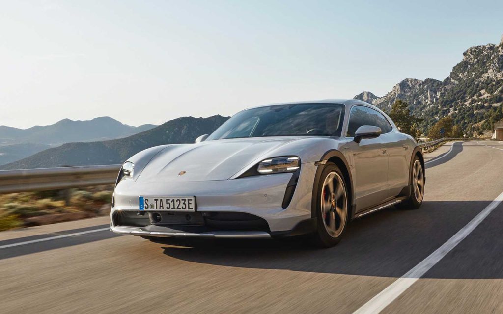 Porsche Taycan Turbo S Cross Turismo